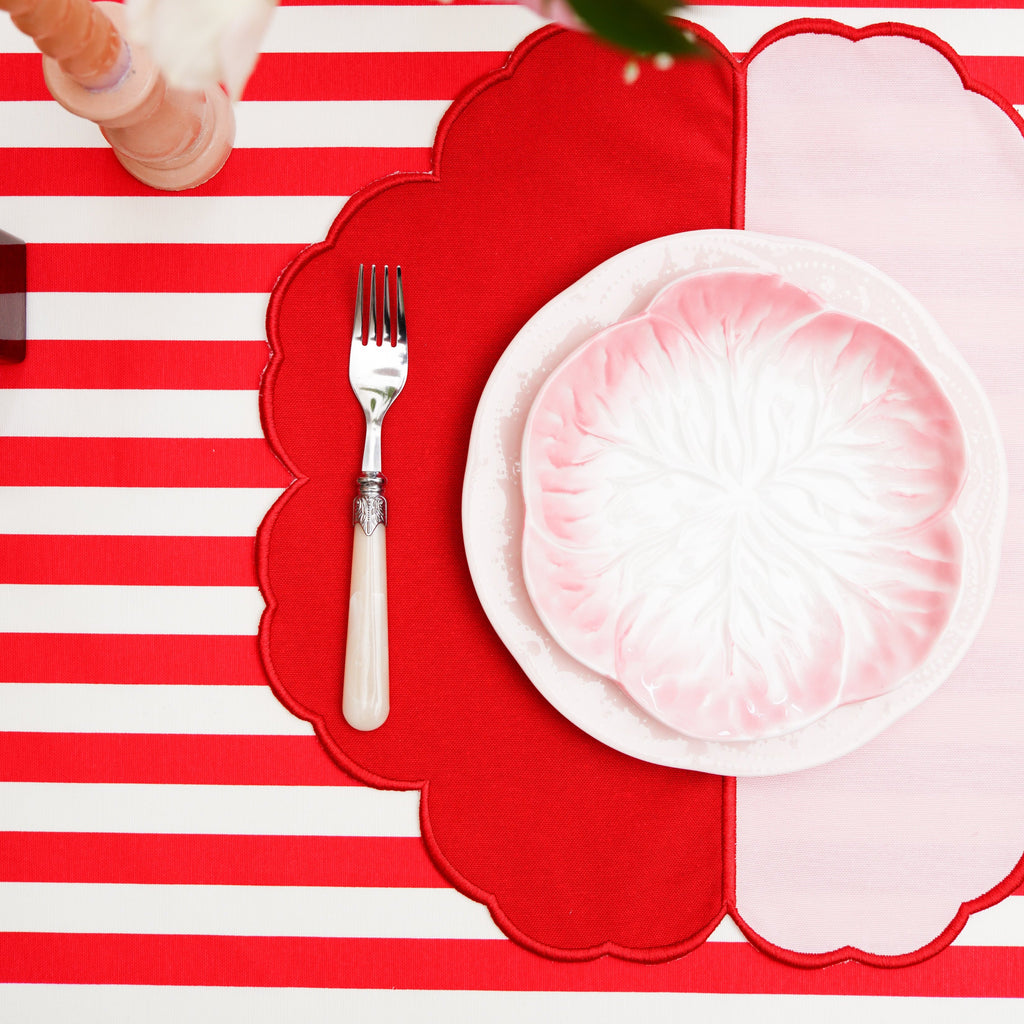 DUALITY PINK RED SCALLOPED FABRIC PLACEMAT (Set Of 4)