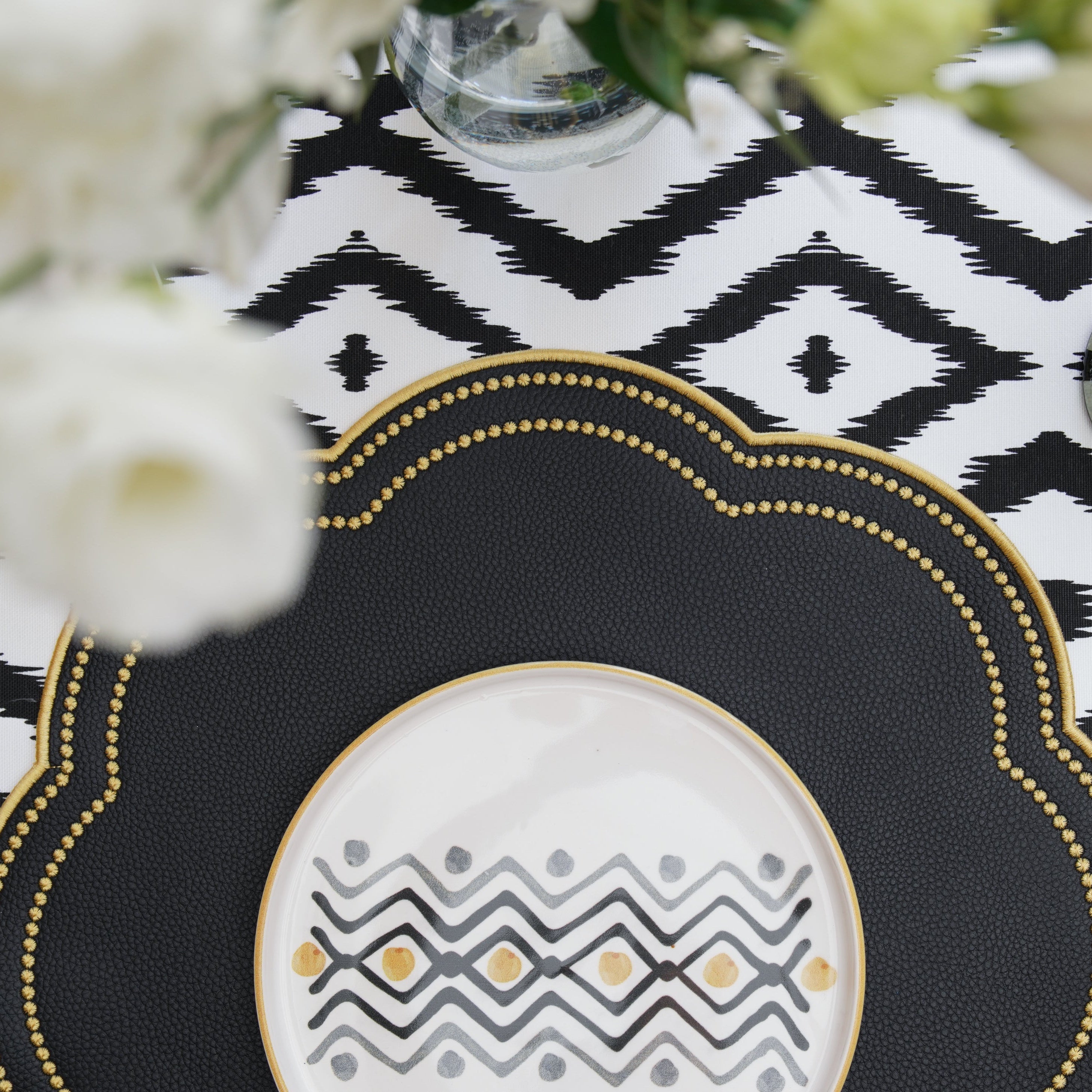 NURTURE BLACK GOLD SCALLOPED FAUX LEATHER PLACEMAT (Set Of 4)