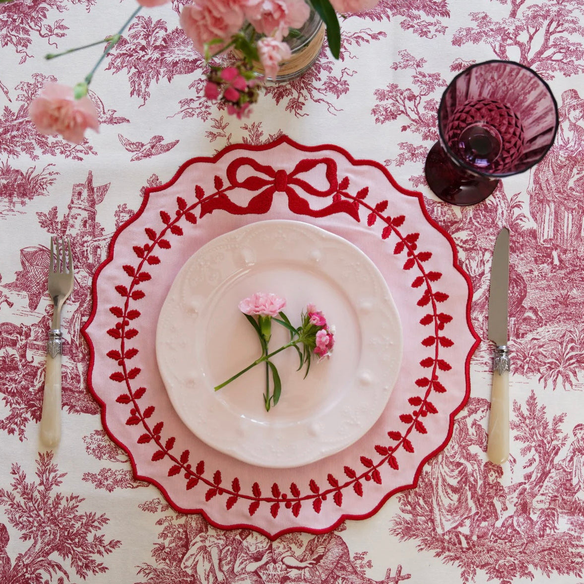 MYRELUNE VINTAGE RED & WHITE WATERPROOF RECTANGLE TABLECLOTH