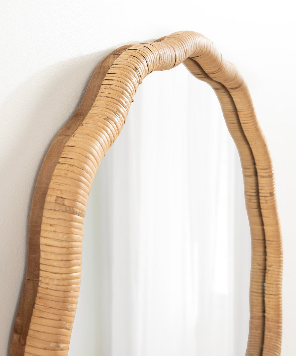 Rahfy Scallop Framed Wall Mirror