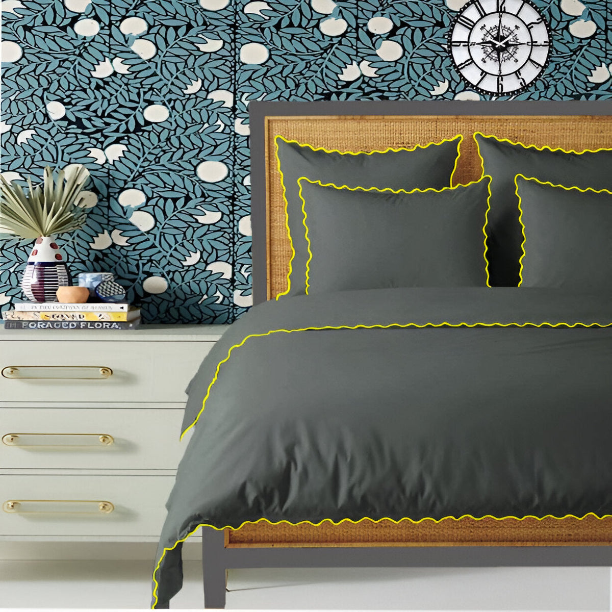 Dark Grey 400TC Cotton Small Scallop Embroidery Duvet Cover Set