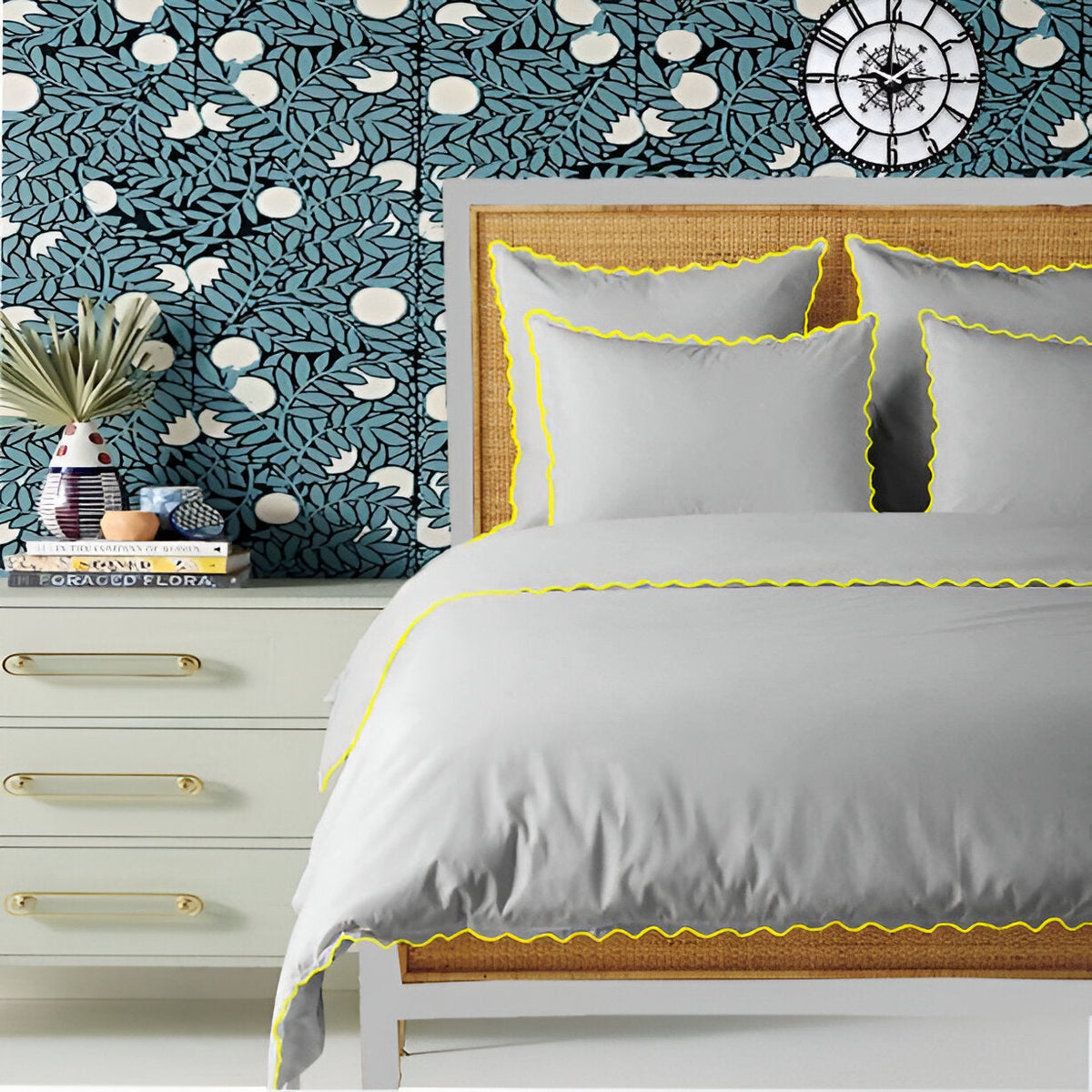 Light Grey 400TC Cotton Small Scallop Embroidery Duvet Cover Set