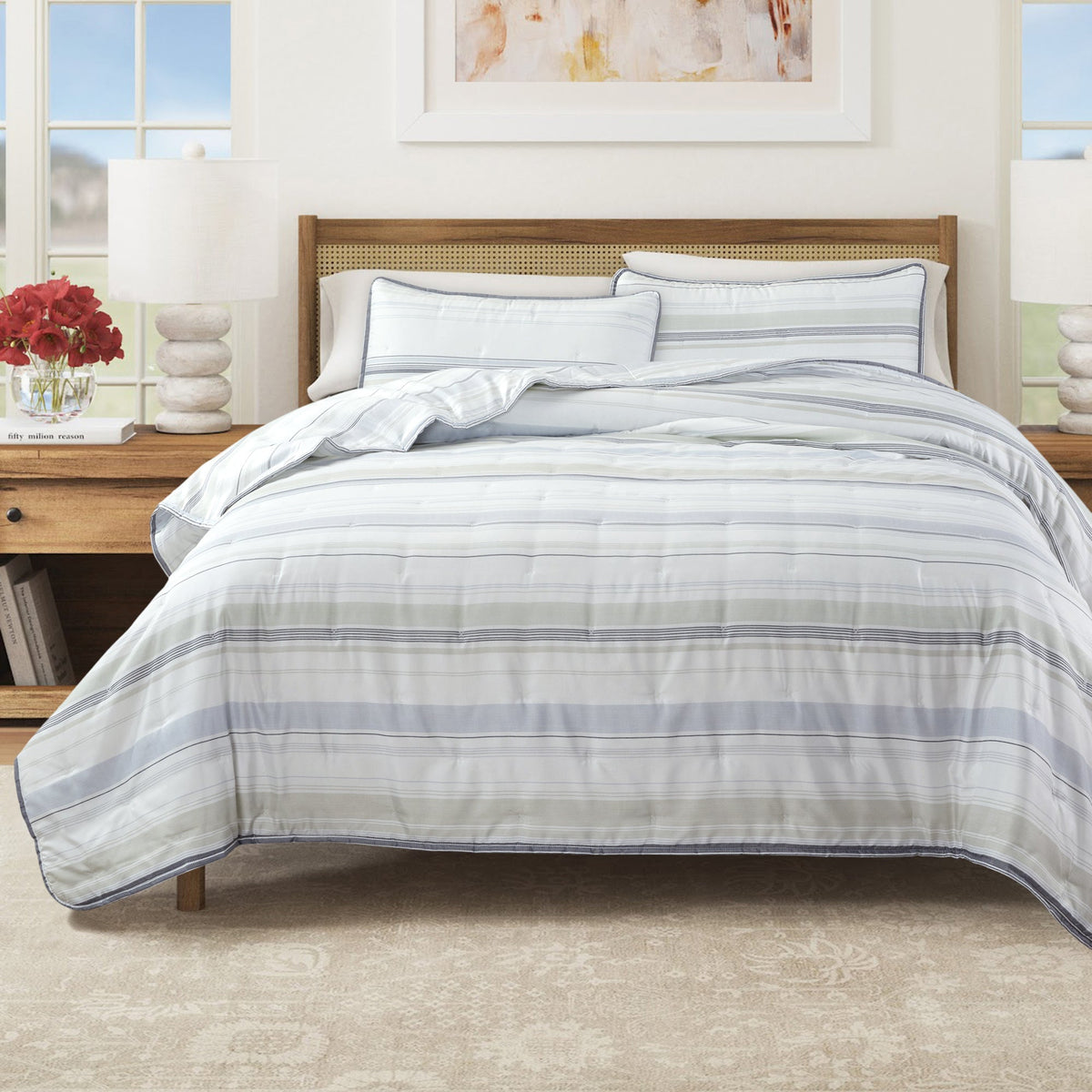 Dot-Hemmed Stitched Quilt Set